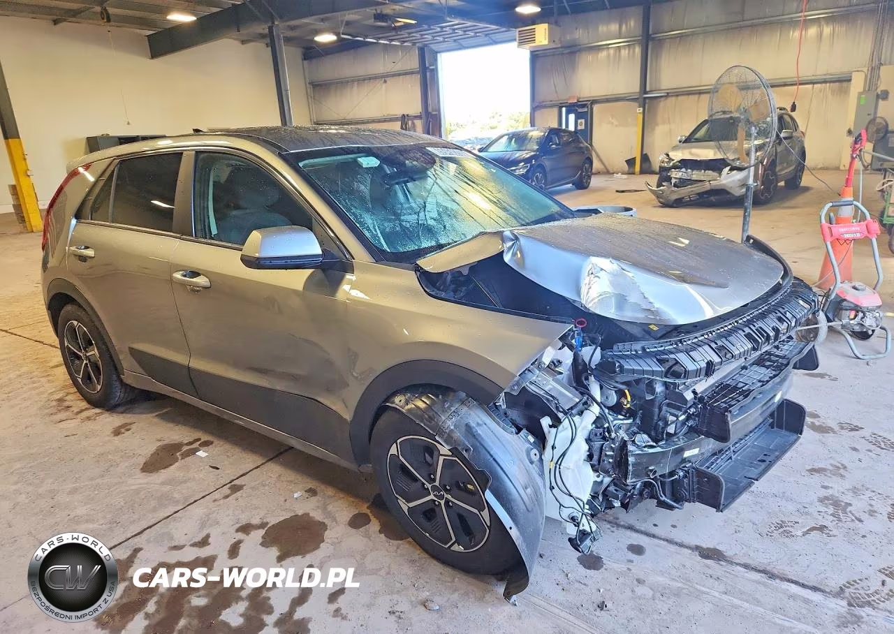 2026 Kia Niro Lx VIN:KNDCP3LE9T5341227 - 4