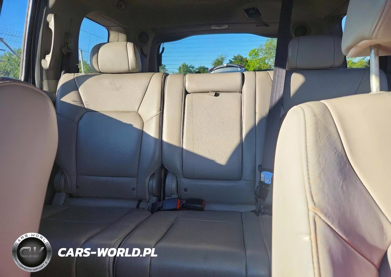 2010 Honda Pilot Touring VIN:5FNYF4H99AB016650 - 10