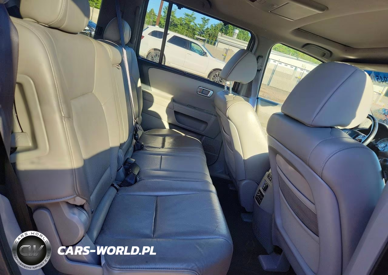 2010 Honda Pilot Touring VIN:5FNYF4H99AB016650 - 11