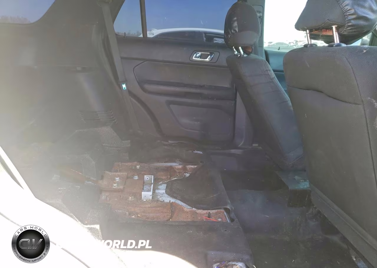 2016 Ford Explorer Police Interceptor VIN:1FM5K8AR2GGA01479 - 10