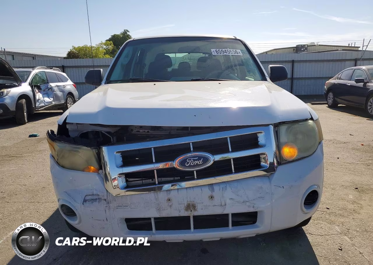 2011 Ford Escape Xls VIN:1FMCU0C74BKA88113 - 5
