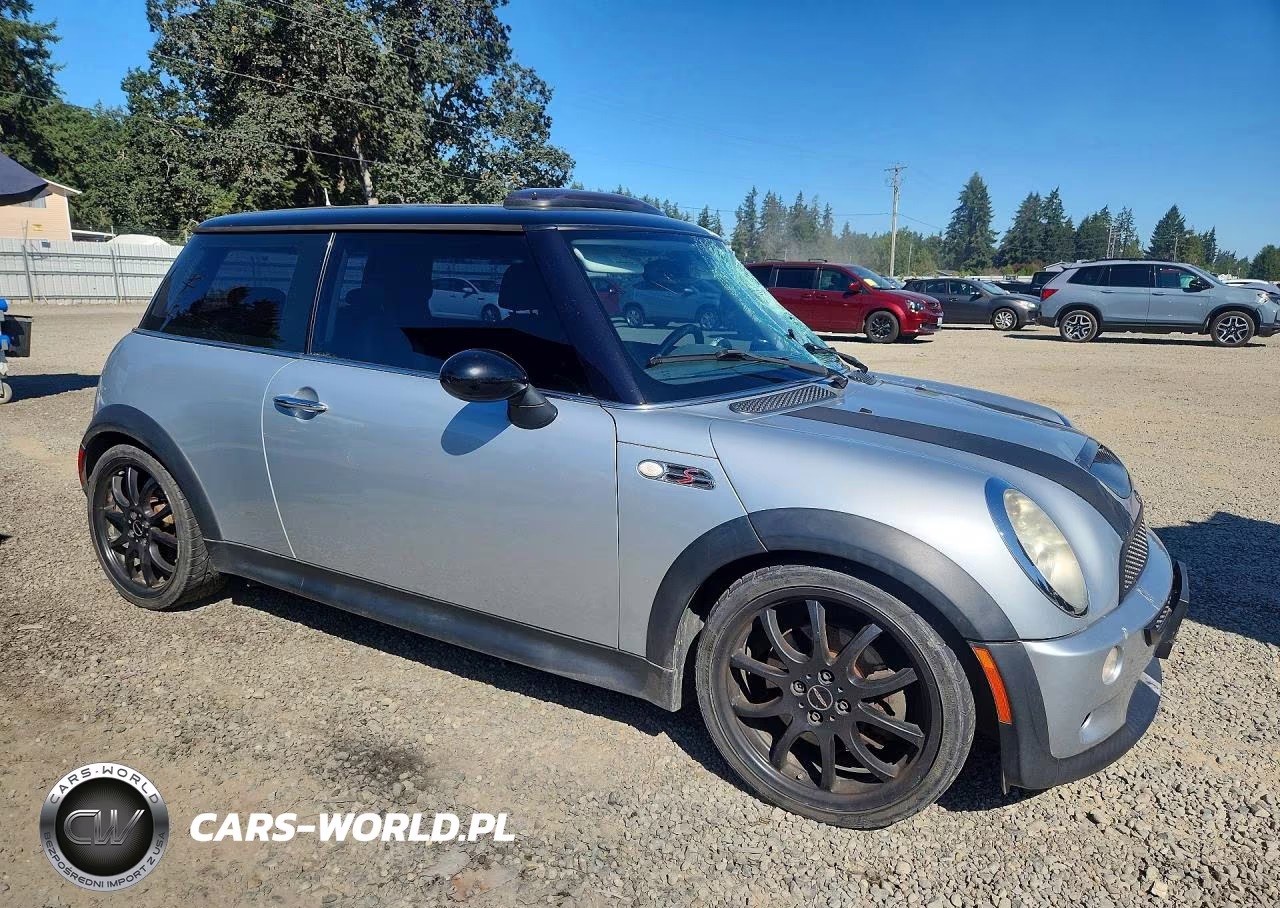 2005 Mini Cooper S VIN:WMWRE33515TD99248 - 4