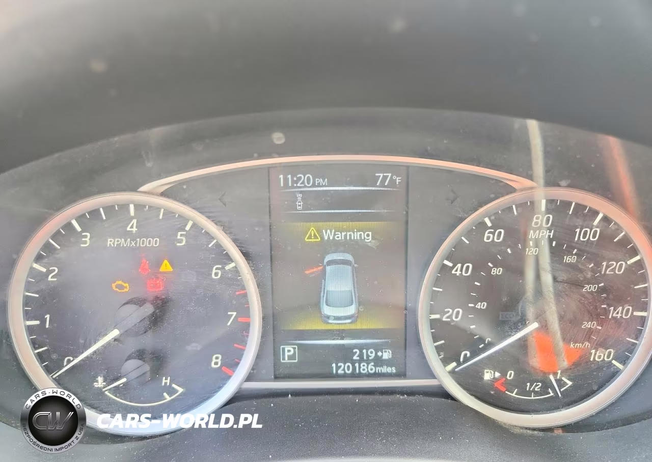 2018 Nissan Sentra S VIN:3N1AB7AP9JY288632 - 9