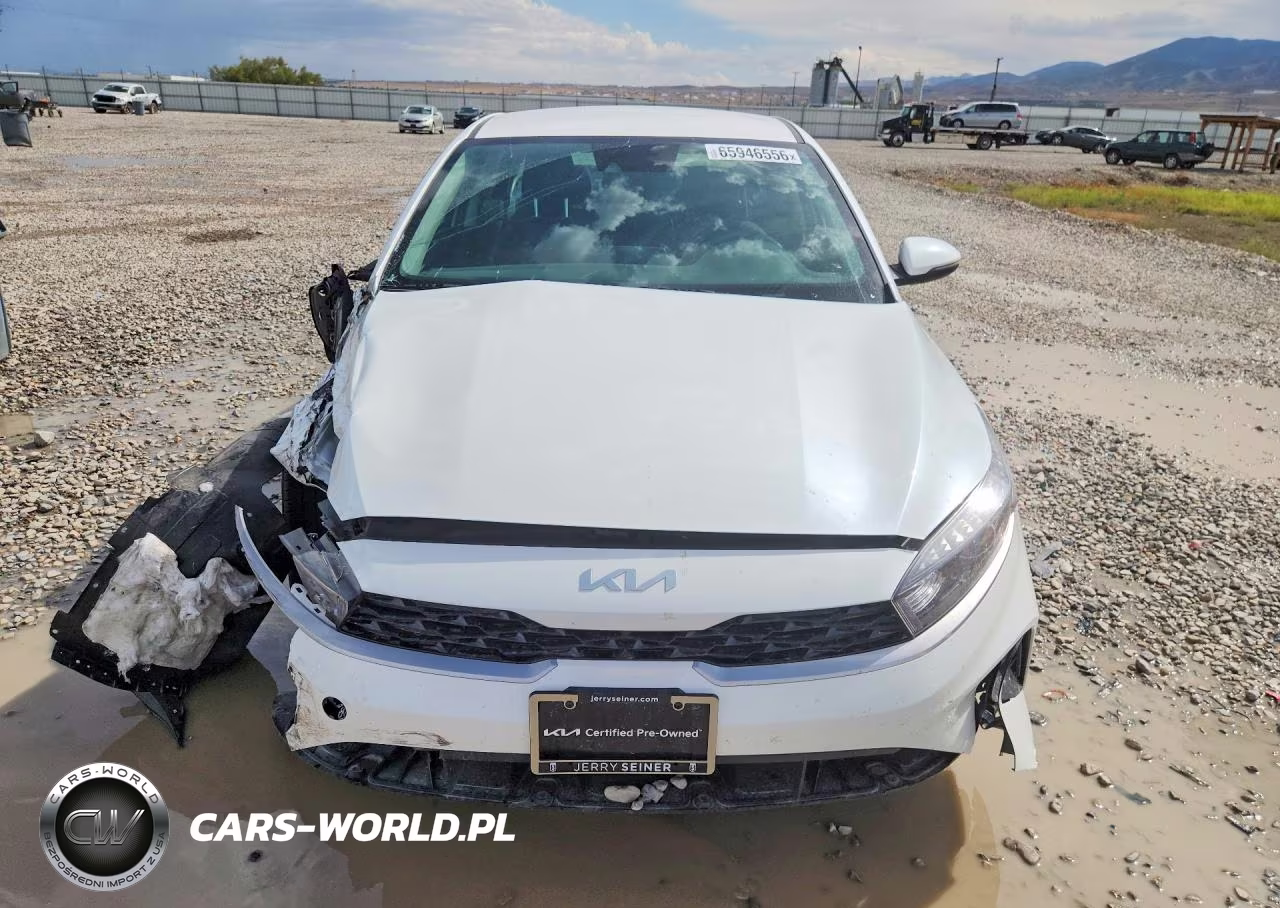 2023 Kia Forte Lxs VIN:3KPF24AD5PE579257 - 5