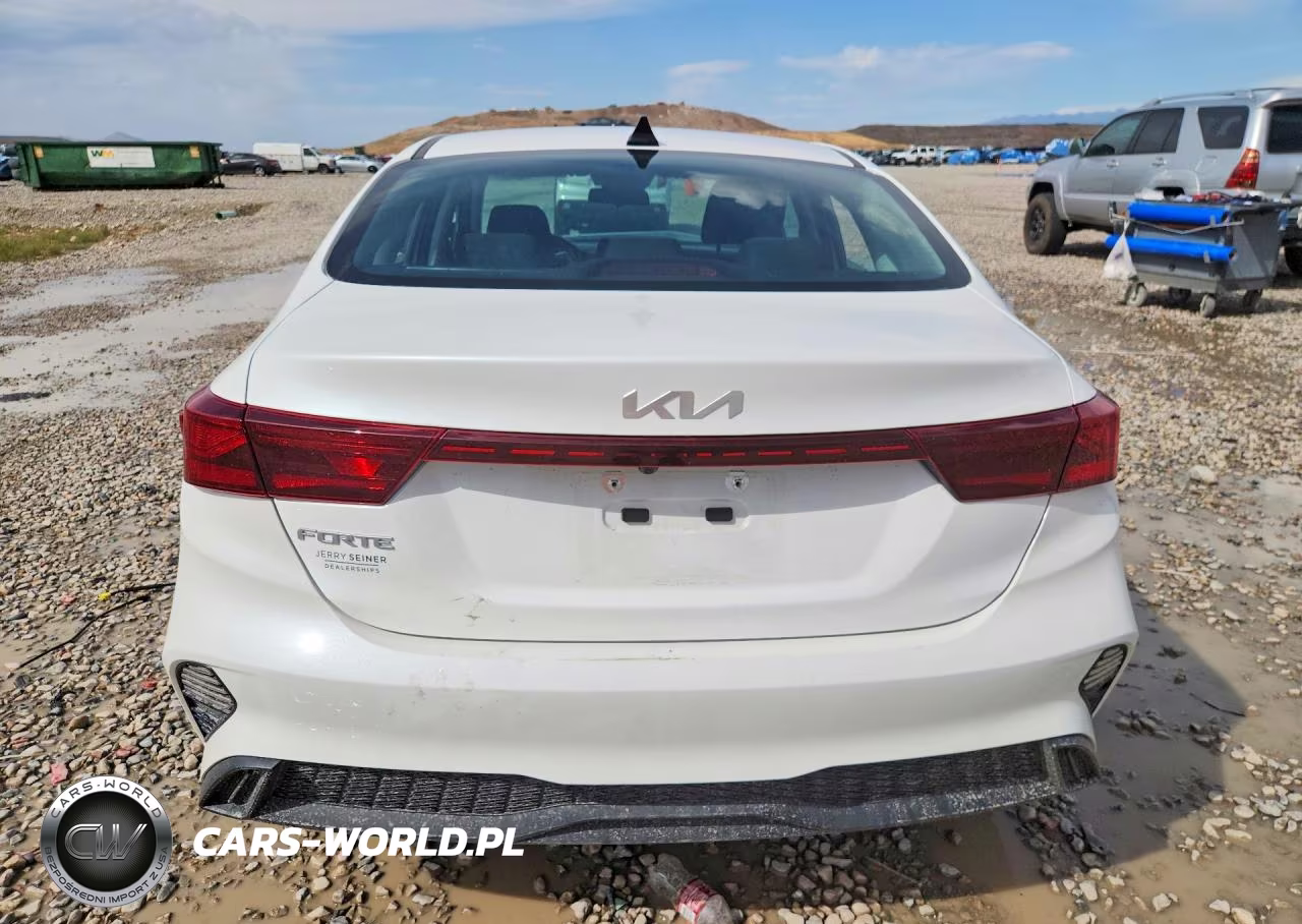 2023 Kia Forte Lxs VIN:3KPF24AD5PE579257 - 6