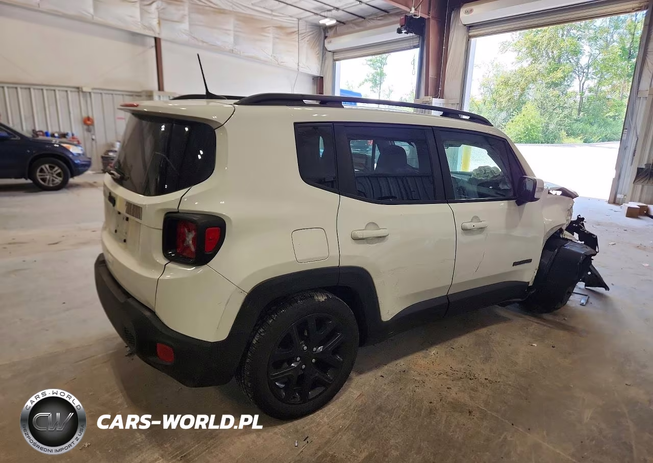 2018 Jeep Renegade Latitude VIN:ZACCJABBXJPH85833 - 3