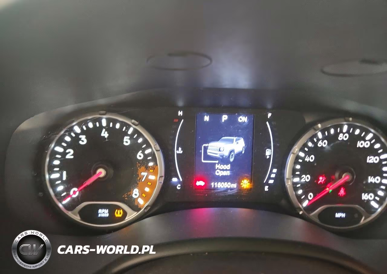 2018 Jeep Renegade Latitude VIN:ZACCJABBXJPH85833 - 9