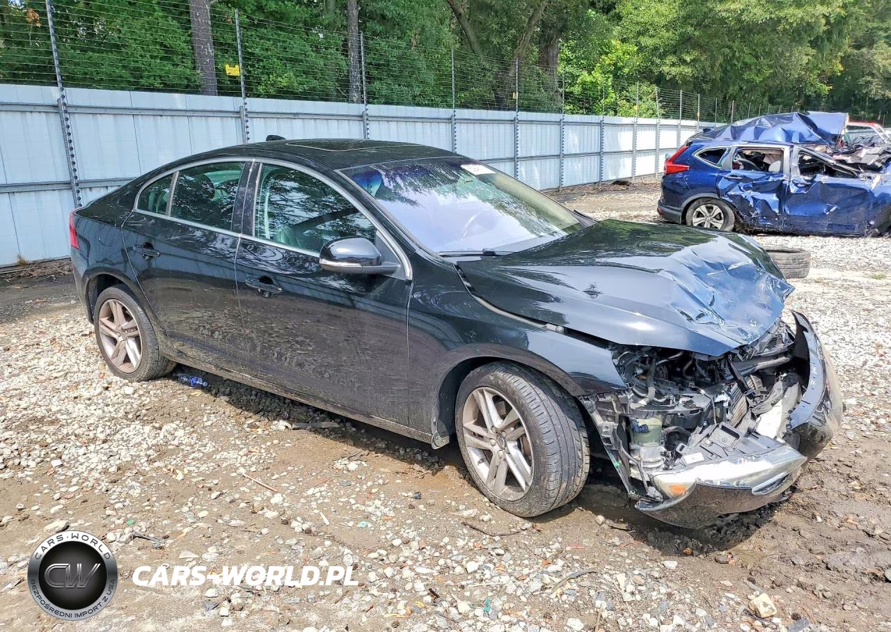 2015 Volvo S60 Premier VIN:YV1612TK0F2360442 - 4