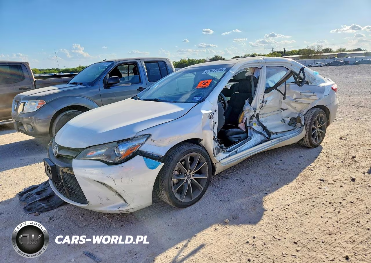 2016 Toyota Camry Xse – zdjęcie 1 z 13