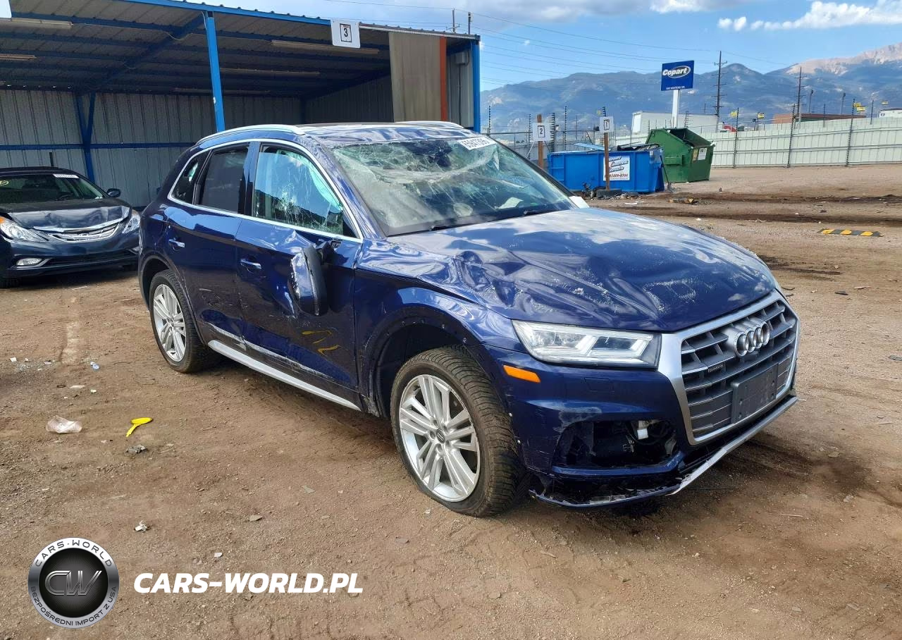 2018 Audi Q5 Prestige VIN:WA1CNAFY6J2147327 - 4