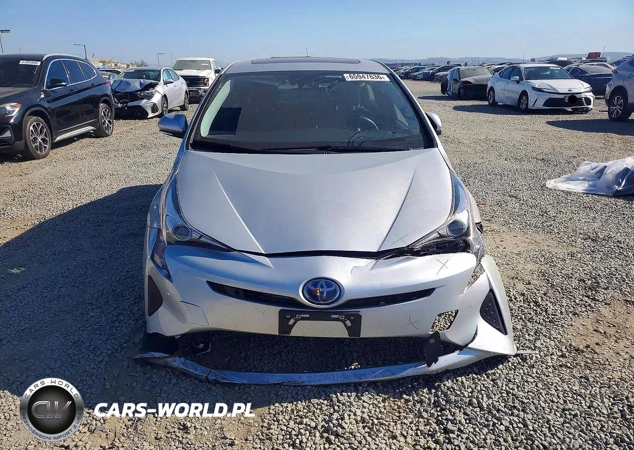 2016 Toyota Prius Four VIN:JTDKARFU6G3002655 - 5