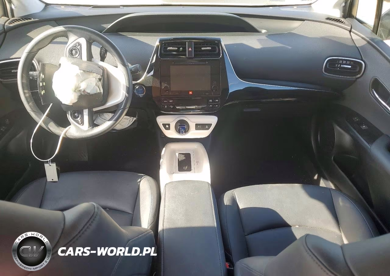 2016 Toyota Prius Four VIN:JTDKARFU6G3002655 - 8