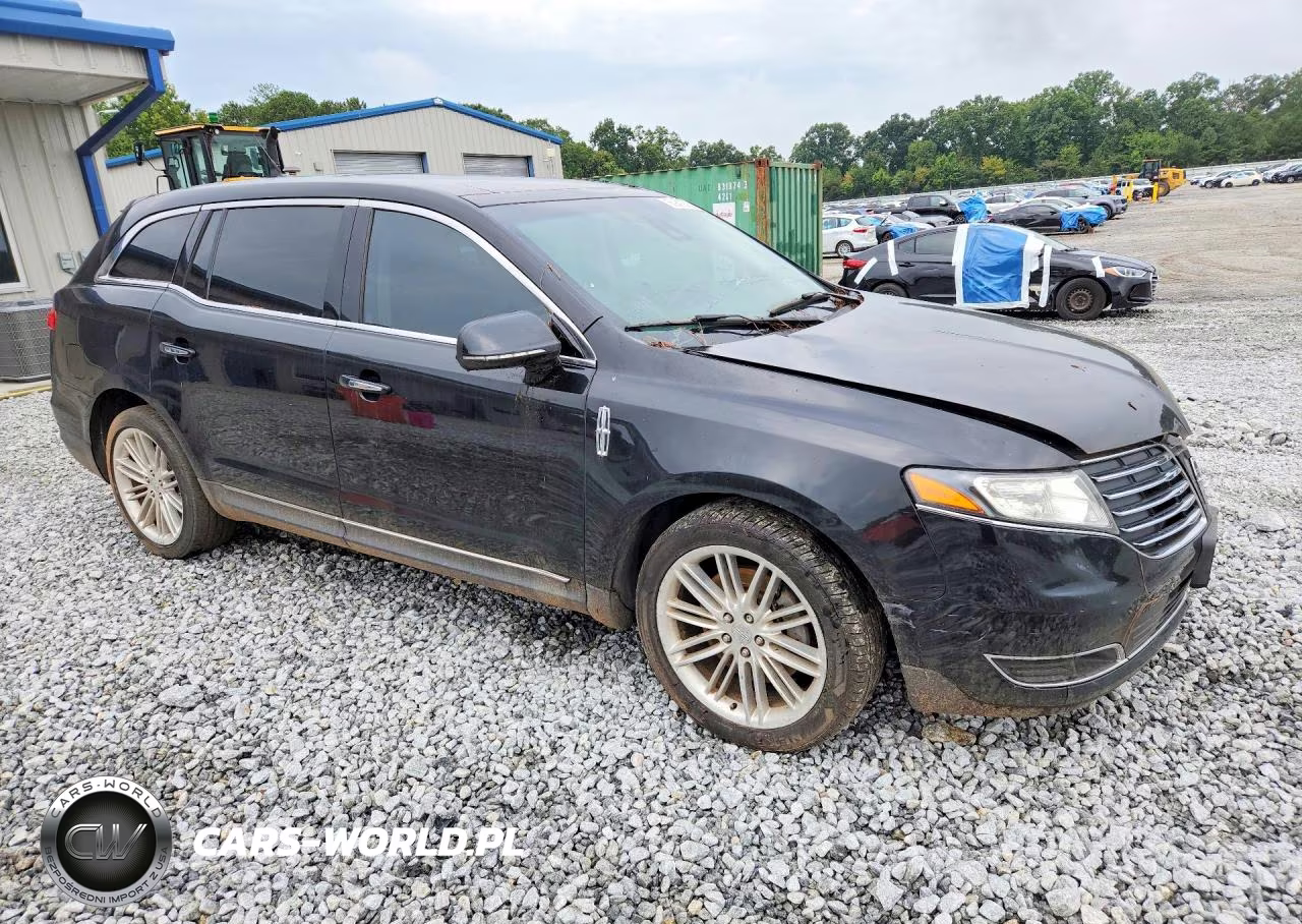 2018 Lincoln Mkt VIN:2LMHJ5AT6JBL00633 - 4