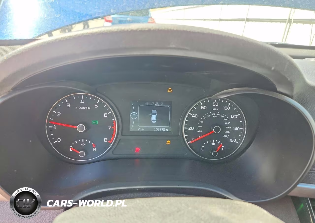 2018 Kia Optima Lx VIN:5XXGT4L39JG193767 - 9