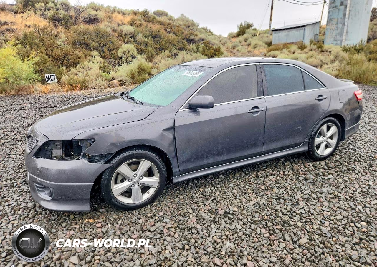 2011 Toyota Camry Se – zdjęcie 1 z 13