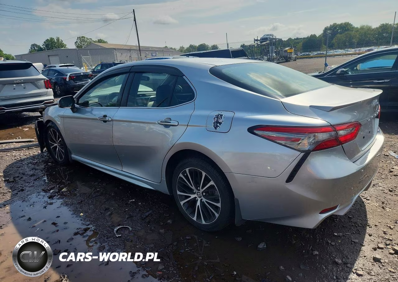 2018 Toyota Camry L VIN:JTNB11HK1J3034946 - 2