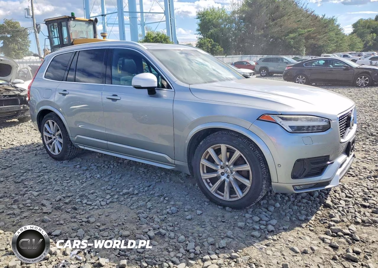 2016 Volvo Xc90 T6 VIN:YV4A22PMXG1035827 - 4