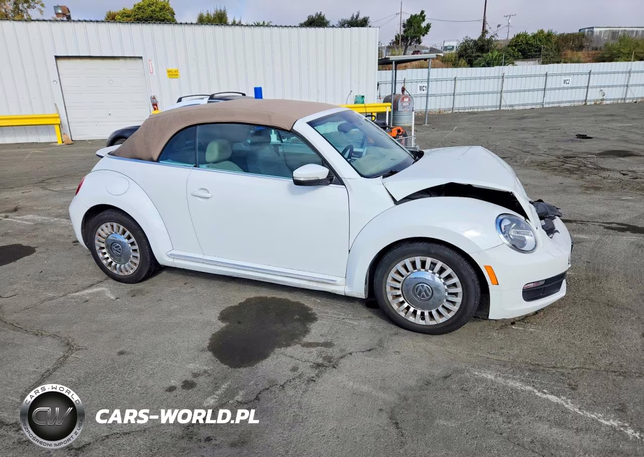 2016 Volkswagen Beetle S-Se VIN:3VW507ATXGM802860 - 4