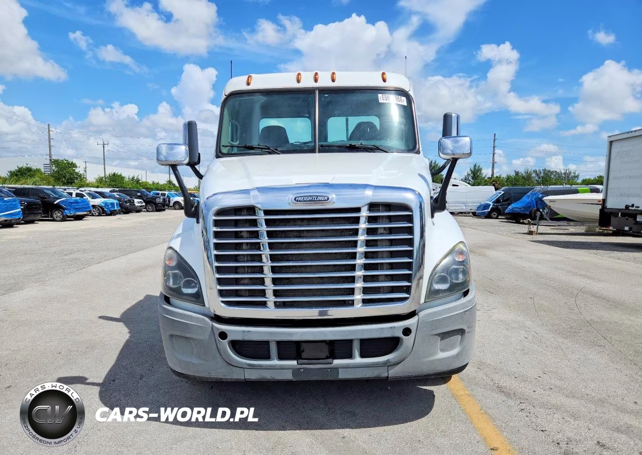 2018 Freightliner Cascadia 1 - Trucks VIN:1FUGGEDV0JLHB4053 - 5