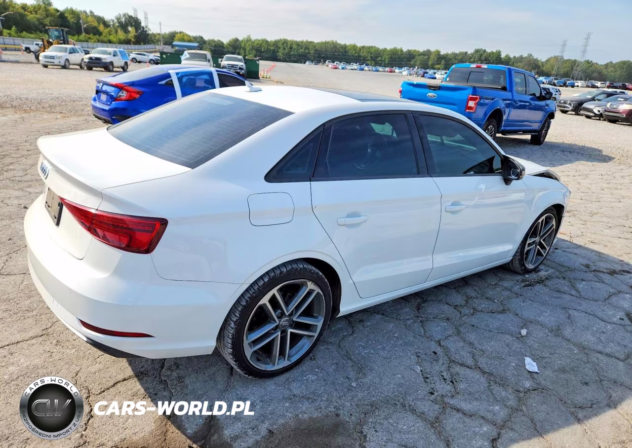2017 Audi A3 Premium VIN:WAUAUGFF5H1036413 - 3