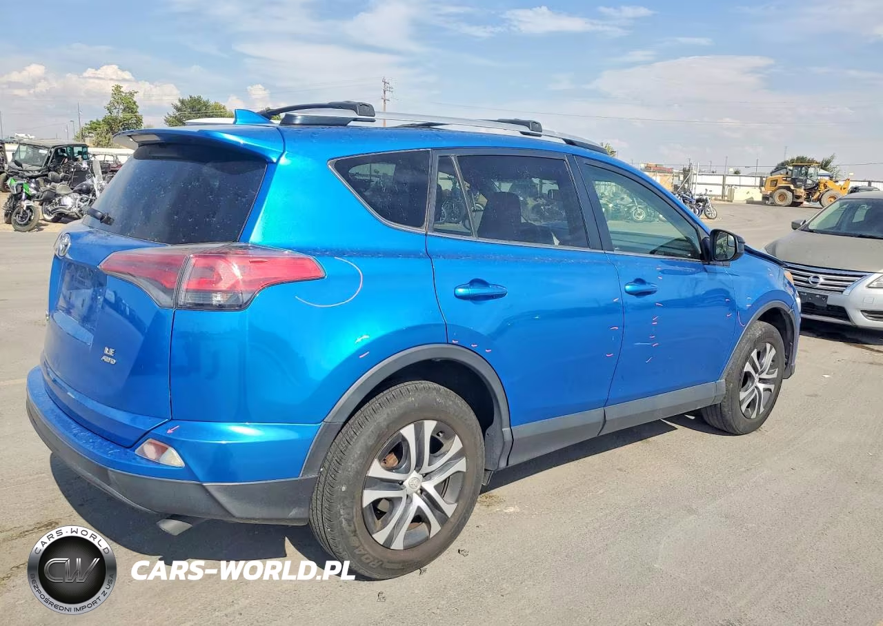 2016 Toyota Rav4 Le VIN:JTMBFREV9GJ088096 - 3