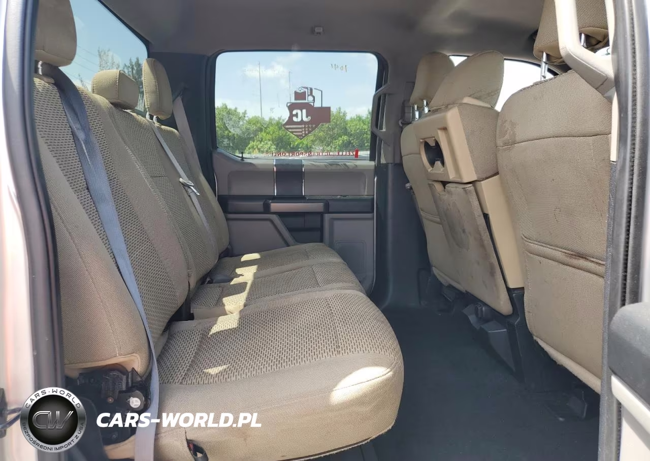 2019 Ford F350 Super Duty VIN:1FT8W3DT8KEF75329 - 11