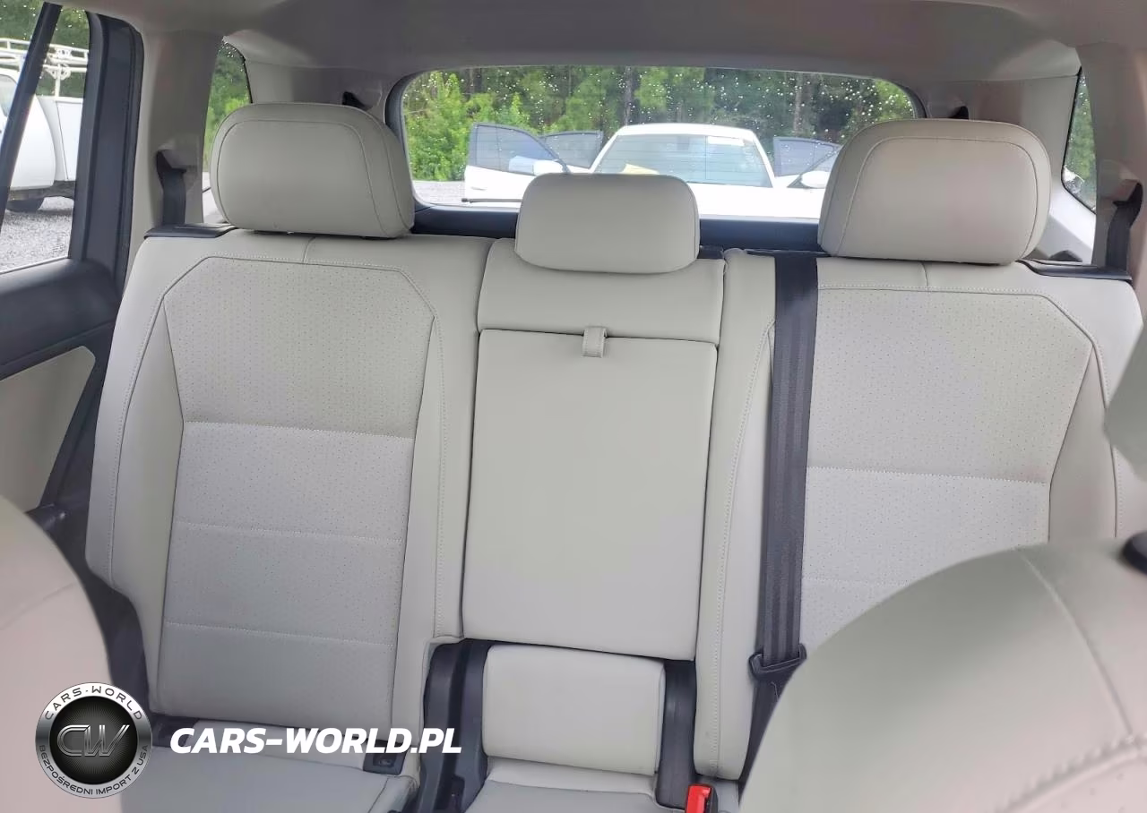 2018 Volkswagen Tiguan Se VIN:3VV3B7AX3JM169232 - 10