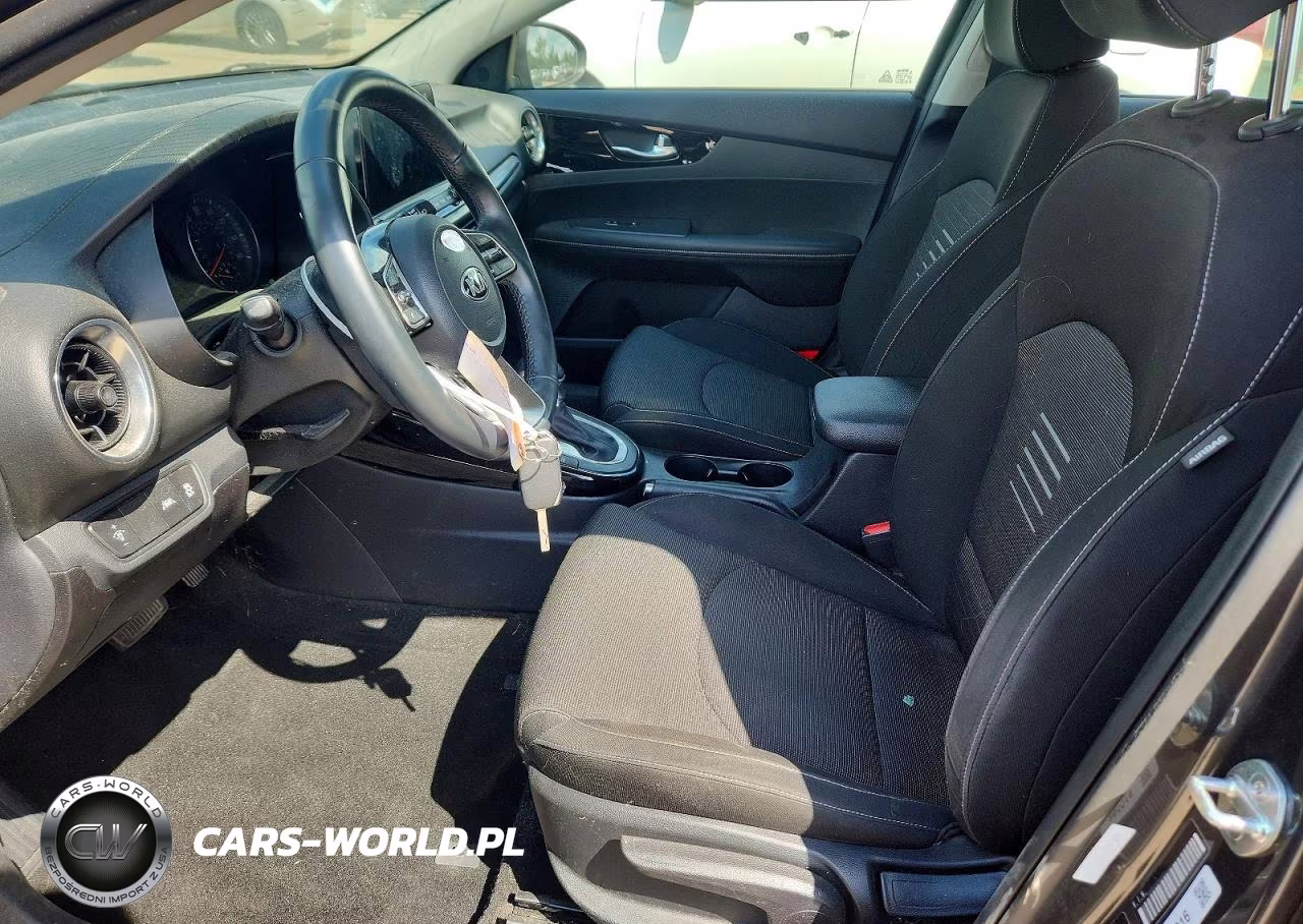 2019 Kia Forte S VIN:3KPF34AD4KE072968 - 7