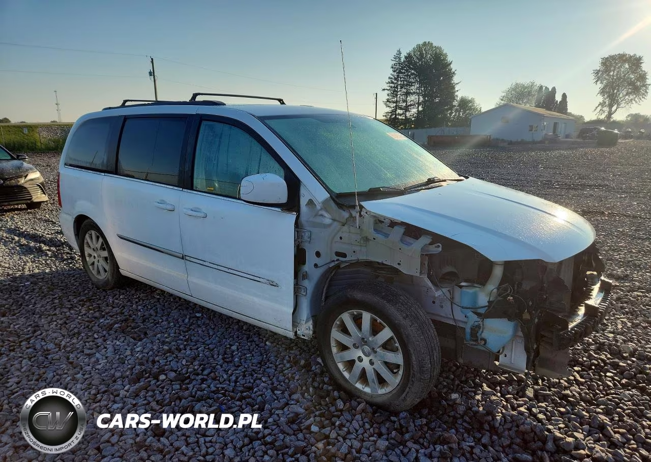 2016 Chrysler Town & Country Touring VIN:2C4RC1BG3GR212793 - 4