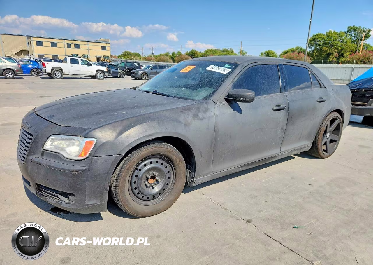 2013 Chrysler 300 – zdjęcie 1 z 12