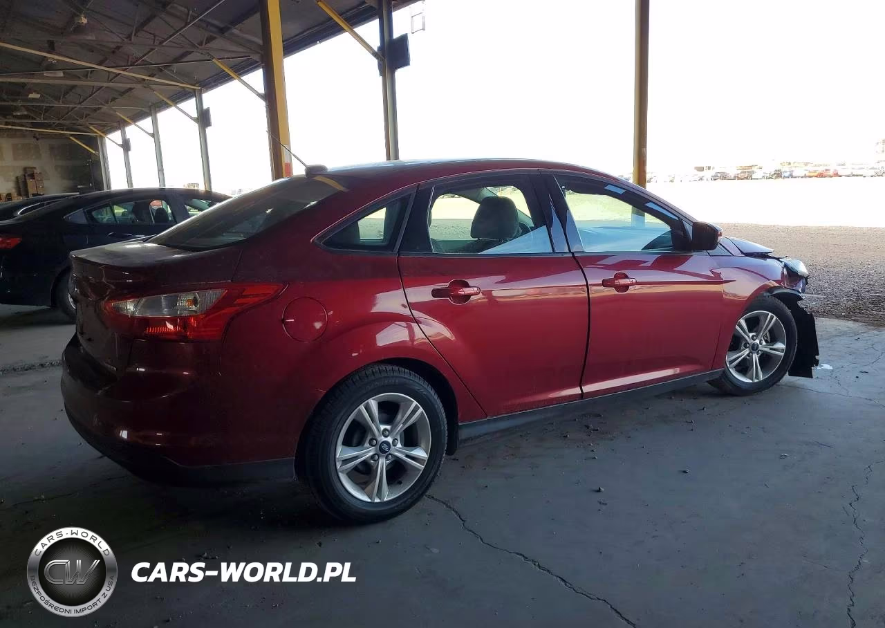 2014 Ford Focus Se VIN:1FADP3F20EL300401 - 3