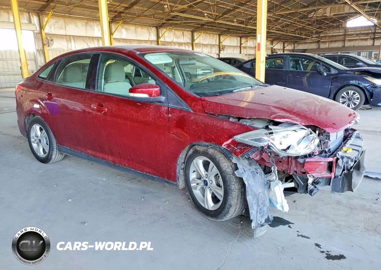 2014 Ford Focus Se VIN:1FADP3F20EL300401 - 4