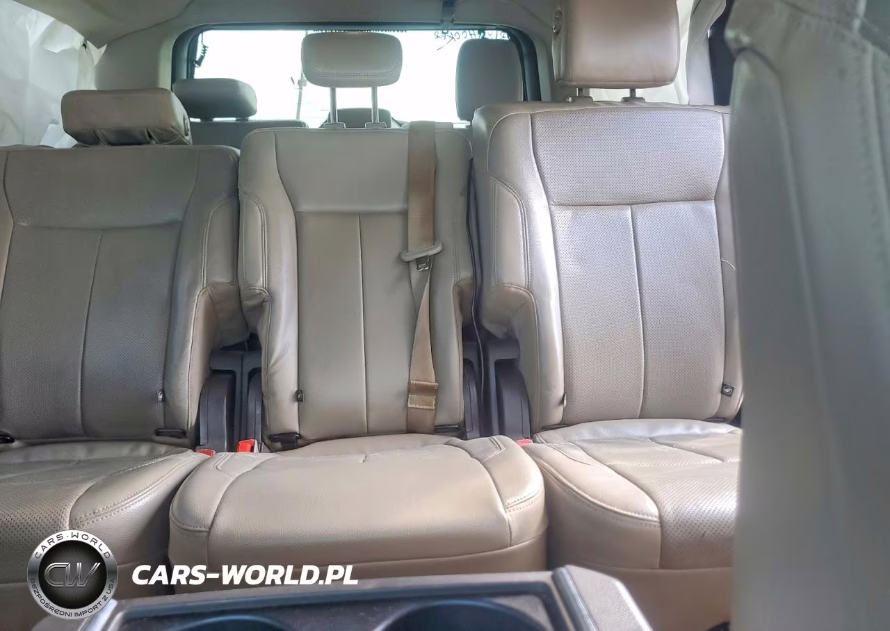 2018 Ford Expedition Xlt VIN:1FMJU1HT3JEA26024 - 10