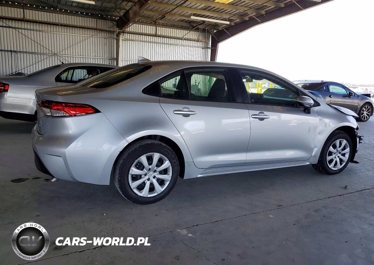 2026 Toyota Corolla Hybrid Le VIN:JTDBCMFE3T3118329 - 3