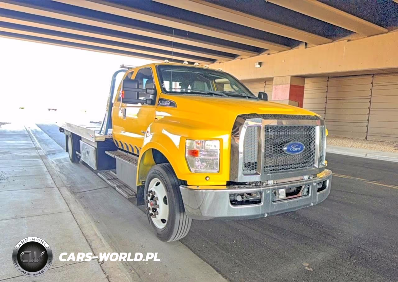 2018 Ford F650 Super Duty – zdjęcie 1 z 10