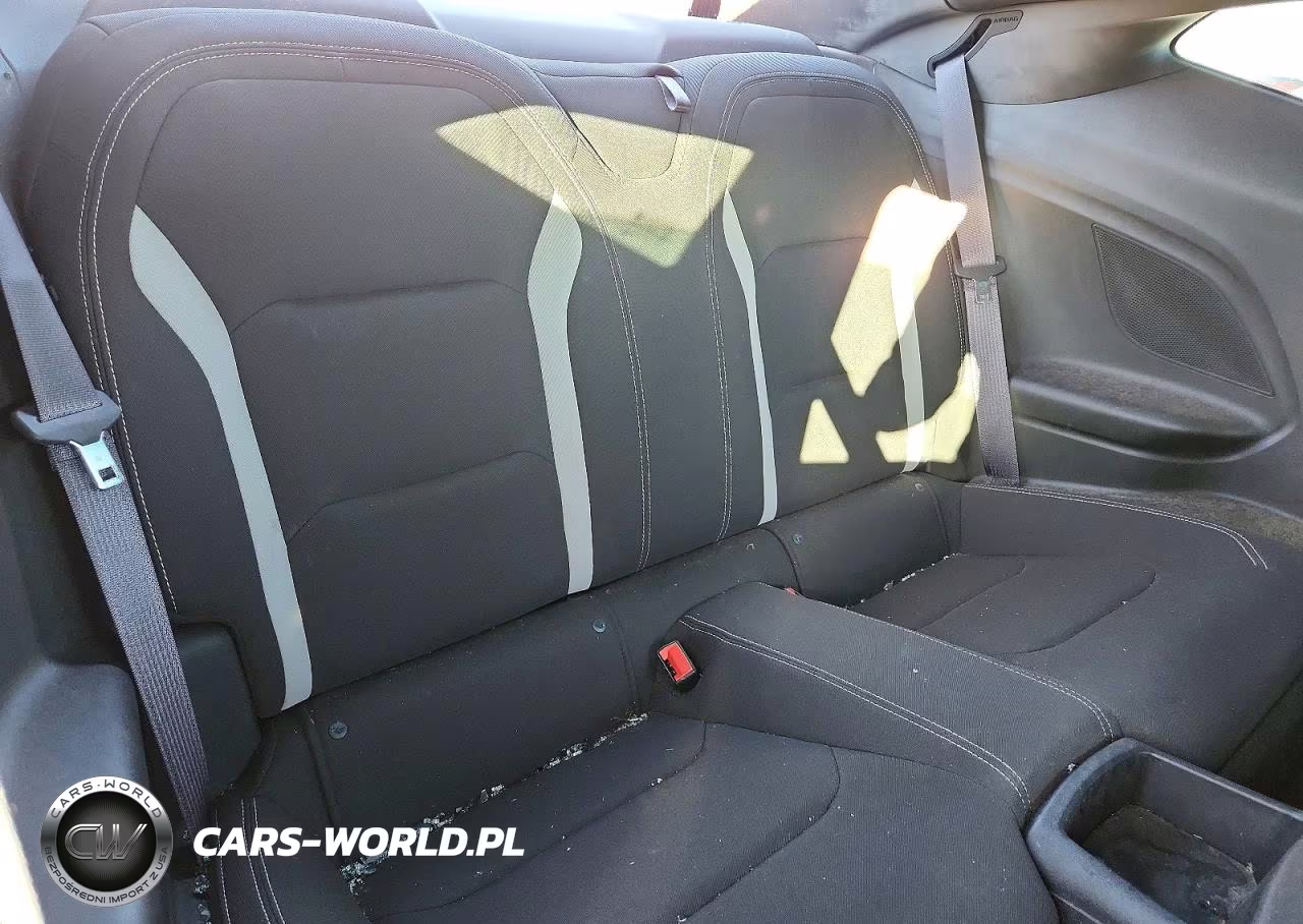 2017 Chevrolet Camaro Ls VIN:1G1FA1RX7H0108598 - 10
