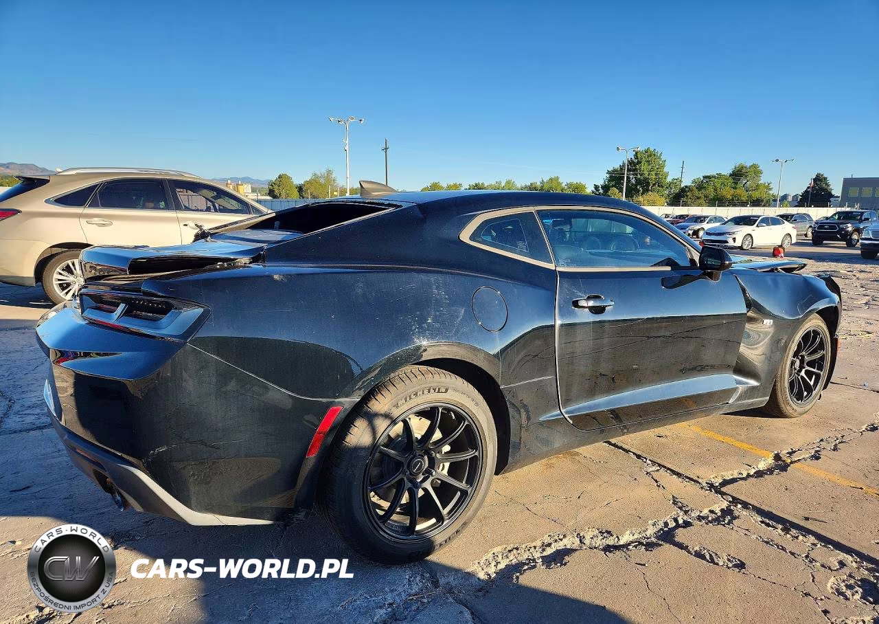 2017 Chevrolet Camaro Ls VIN:1G1FA1RX7H0108598 - 3