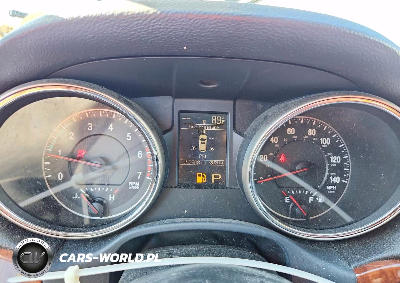 2011 Jeep Grand Cherokee Limited VIN:1J4RR5GT6BC586399 - 9