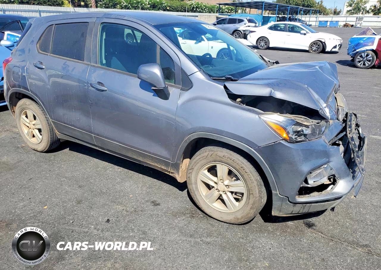 2020 Chevrolet Trax Ls VIN:3GNCJKSB1LL181080 - 4