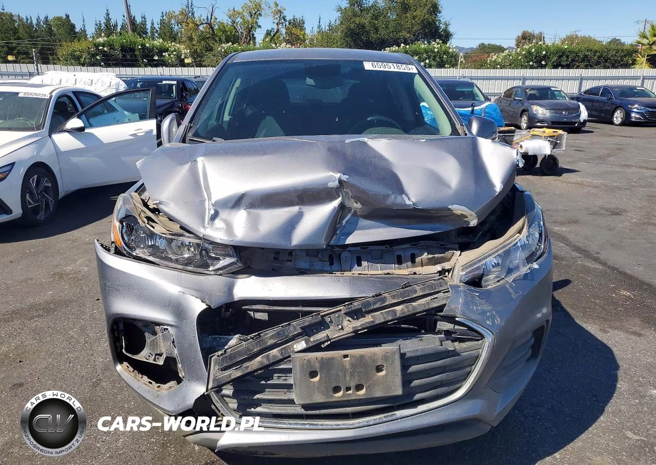 2020 Chevrolet Trax Ls VIN:3GNCJKSB1LL181080 - 5