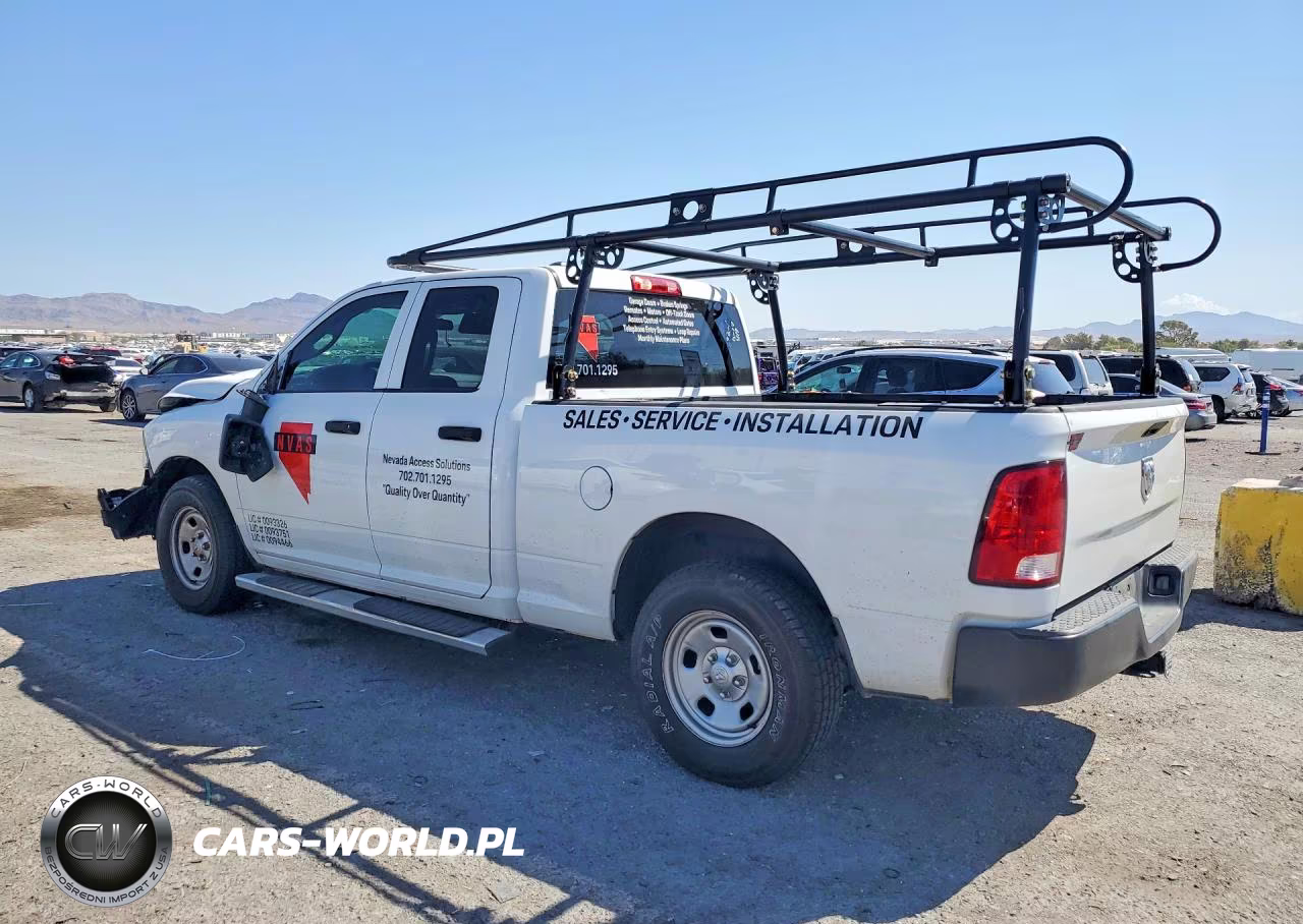 2019 Ram 1500 Classic Tradesman VIN:1C6RR6FG4KS620076 - 2