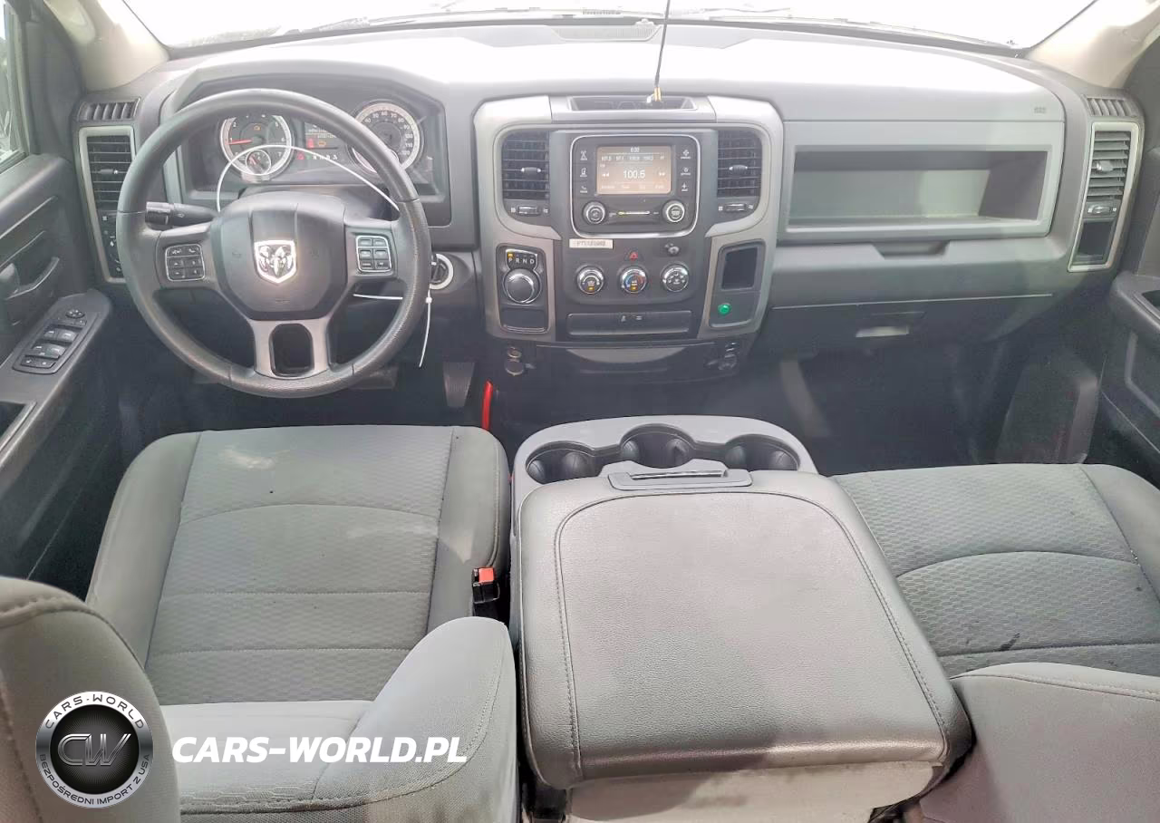 2019 Ram 1500 Classic Tradesman VIN:1C6RR6FG4KS620076 - 8