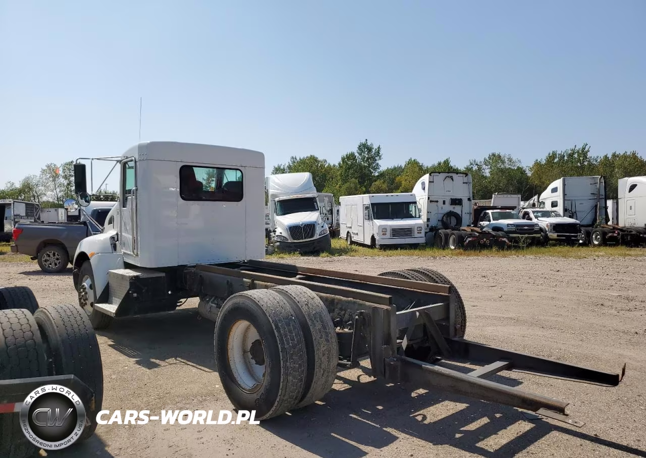 2014 Kenworth Construction T370 VIN:2NKHHM7X7EM394207 - 3