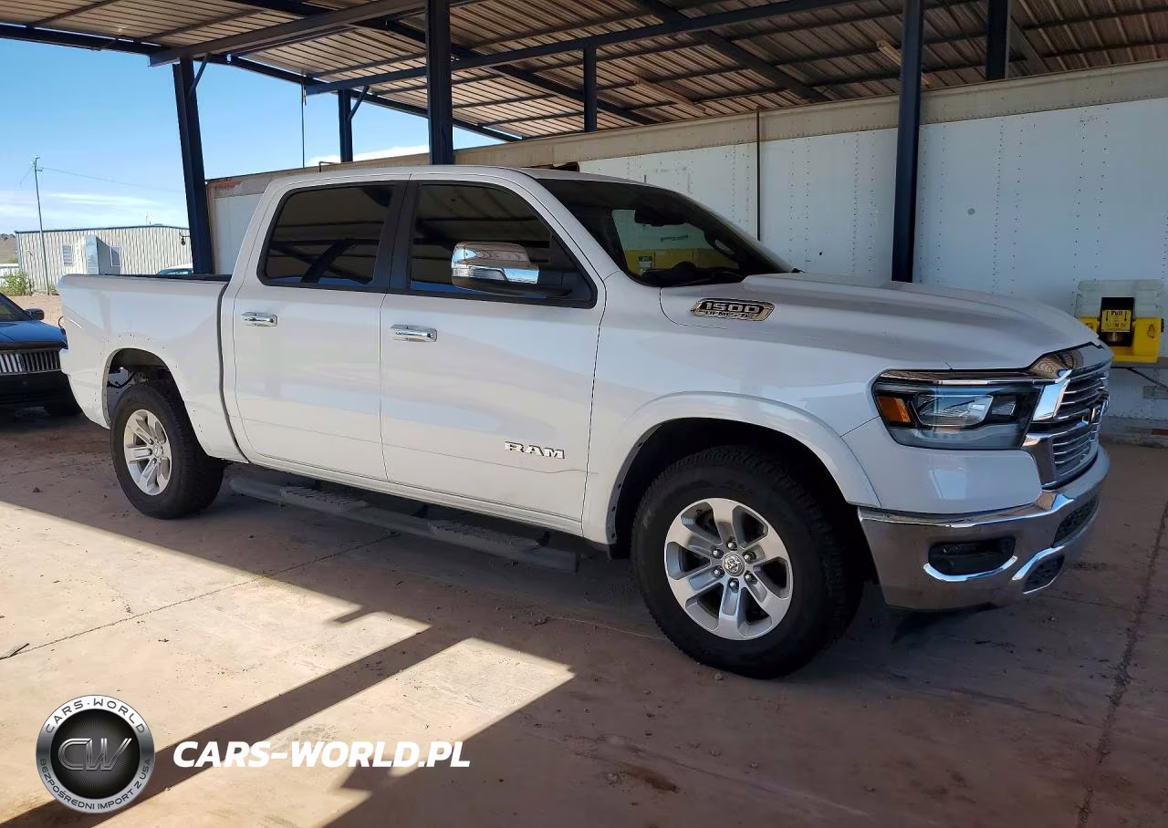 2019 Ram 1500 Laramie VIN:1C6RREJT1KN906089 - 4