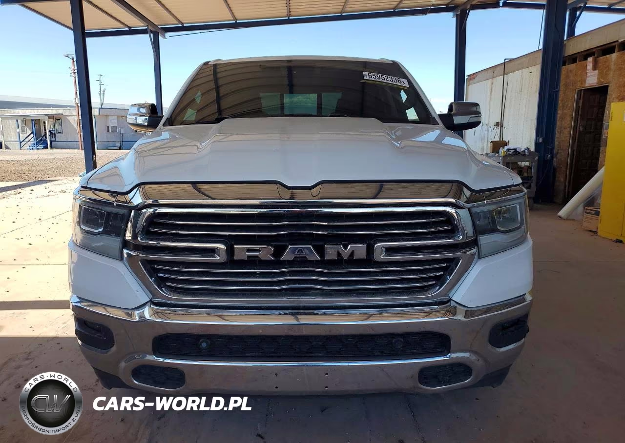 2019 Ram 1500 Laramie VIN:1C6RREJT1KN906089 - 5