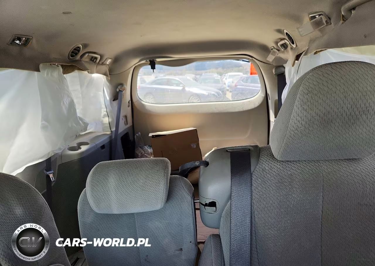 2011 Toyota Sienna Le VIN:5TDKK3DC1BS163037 - 10