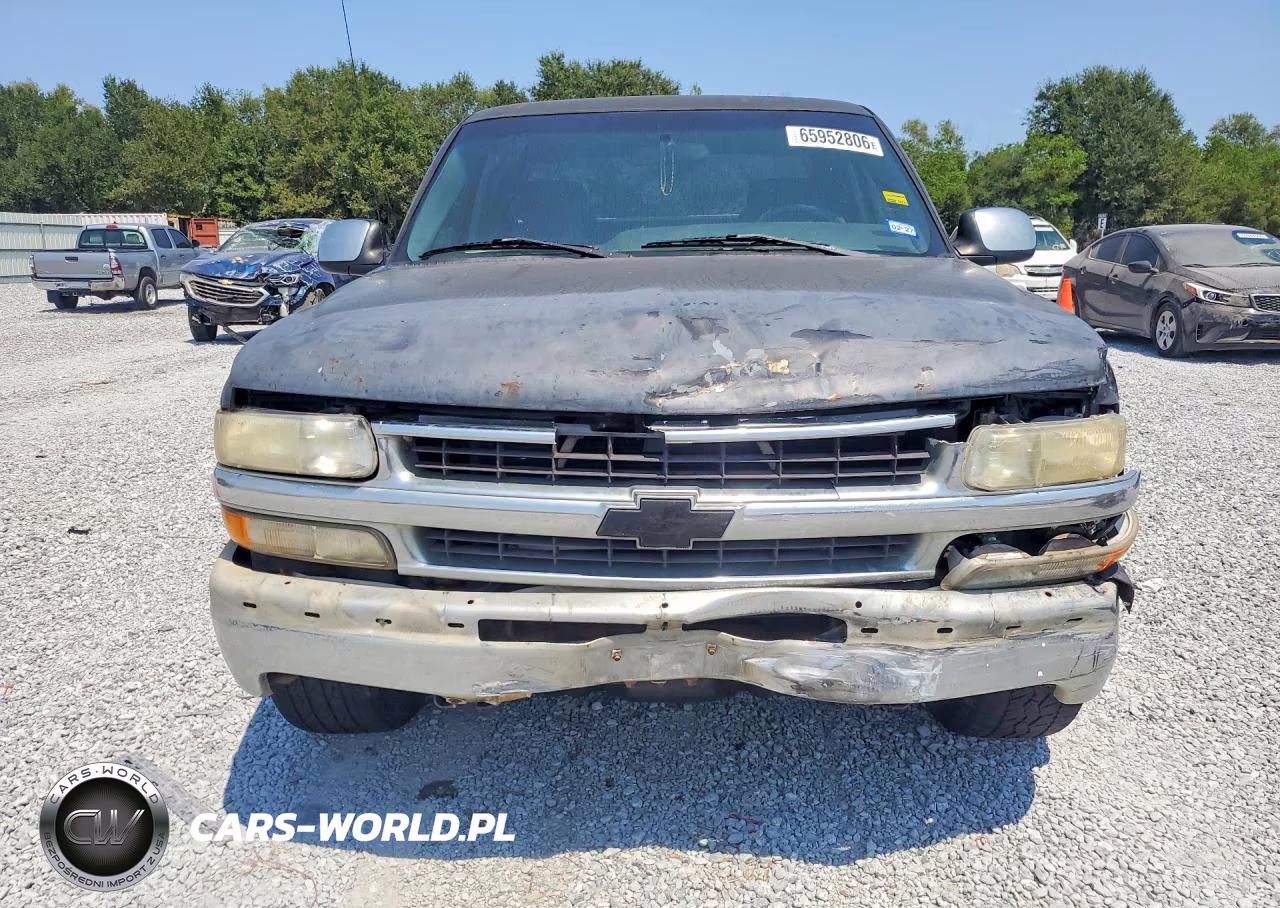 1999 Chevrolet Silverado C1500 VIN:2GCEC19T9X1230831 - 5