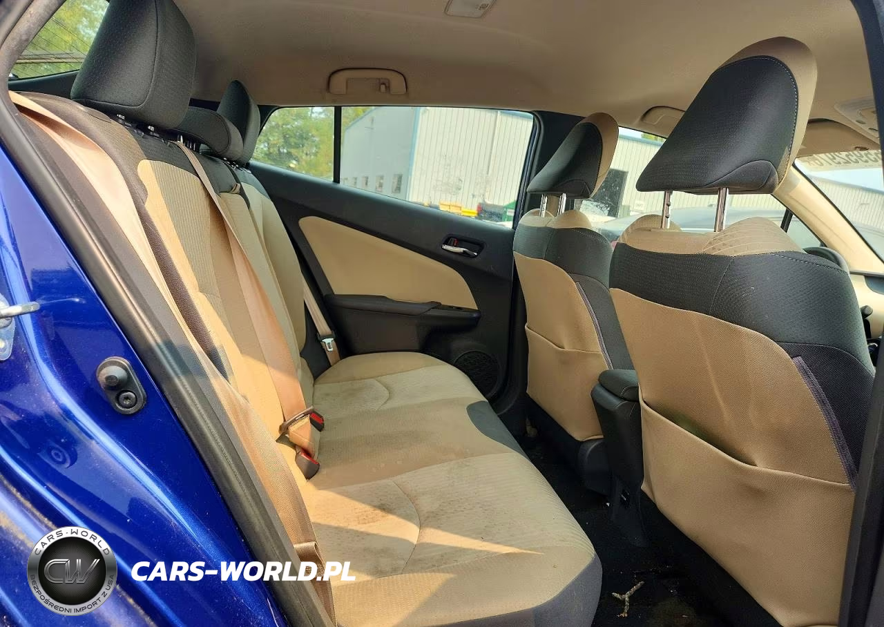 2016 Toyota Prius Two VIN:JTDKBRFU3G3510837 - 10
