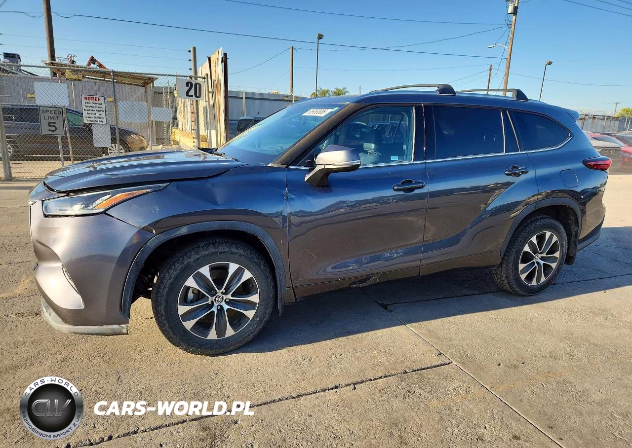 2020 Toyota Highlander Xle – zdjęcie 1 z 13