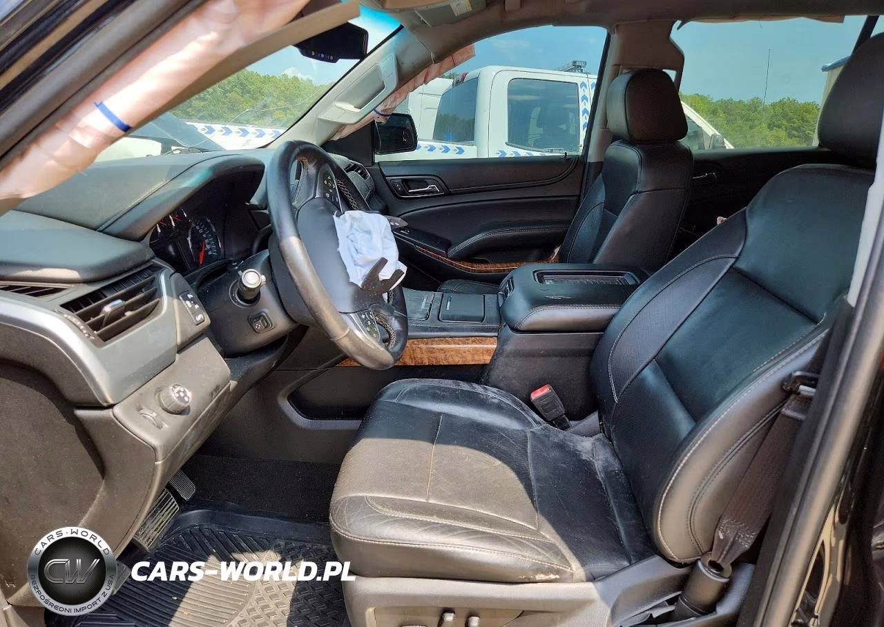 2018 Chevrolet Tahoe C1500 Premier VIN:1GNSCCKC8JR256755 - 7